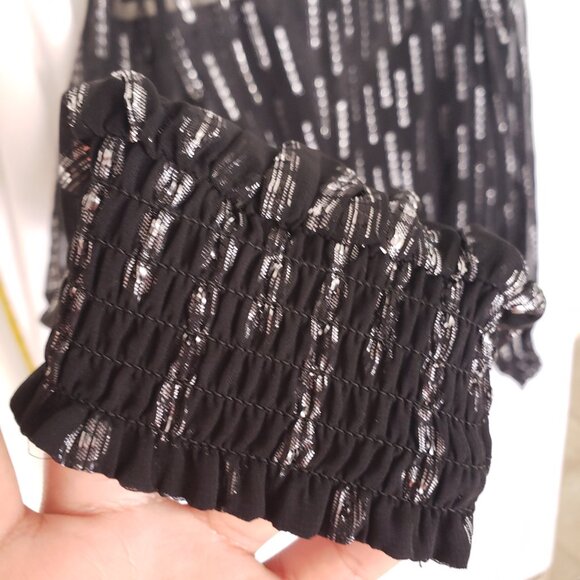 Express Women Black Mock Neck Long Sleeve Sheer Pattern Blouse Size M - Picture 9 of 13